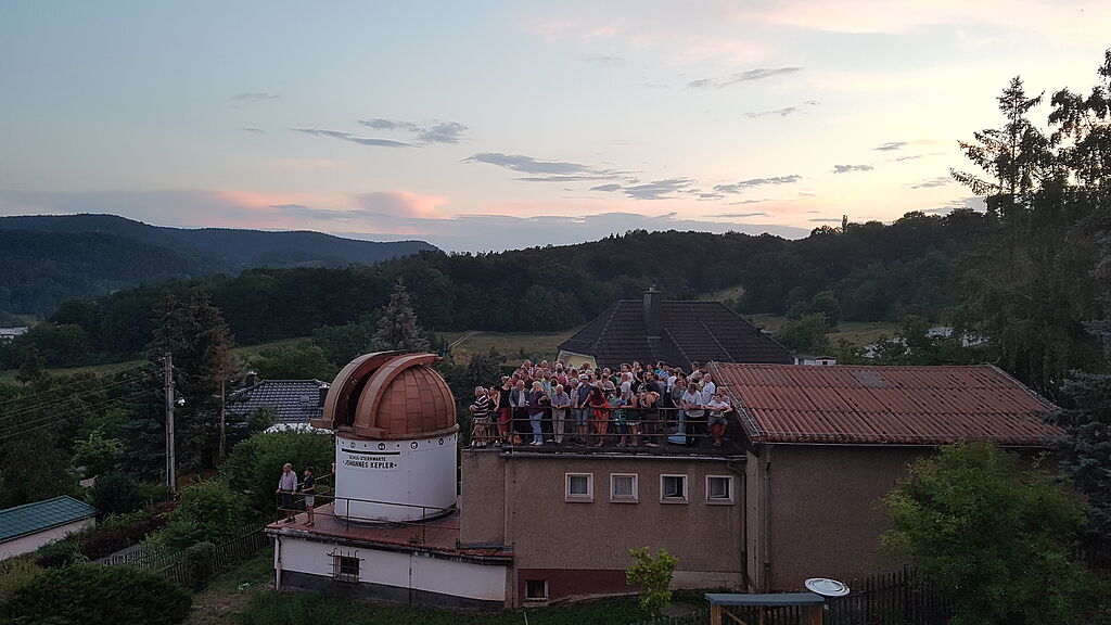 Warten auf die totale Mondfinsternis